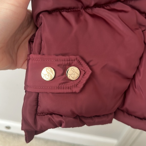 NEW Jessica Simpson Merlot Faux-Fur Trim Hooded Puffer Jacket Women’s Size Small - Picture 3 of 14